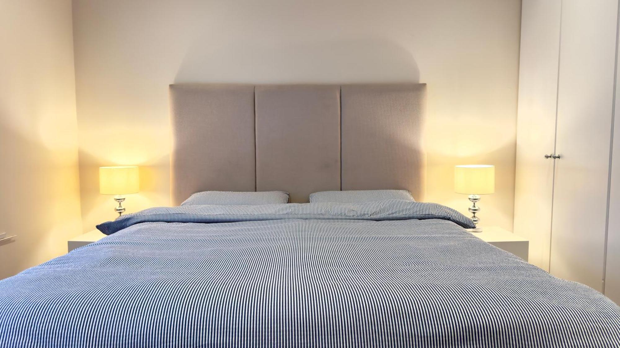 1 Bedroom Mayfair Apartment *