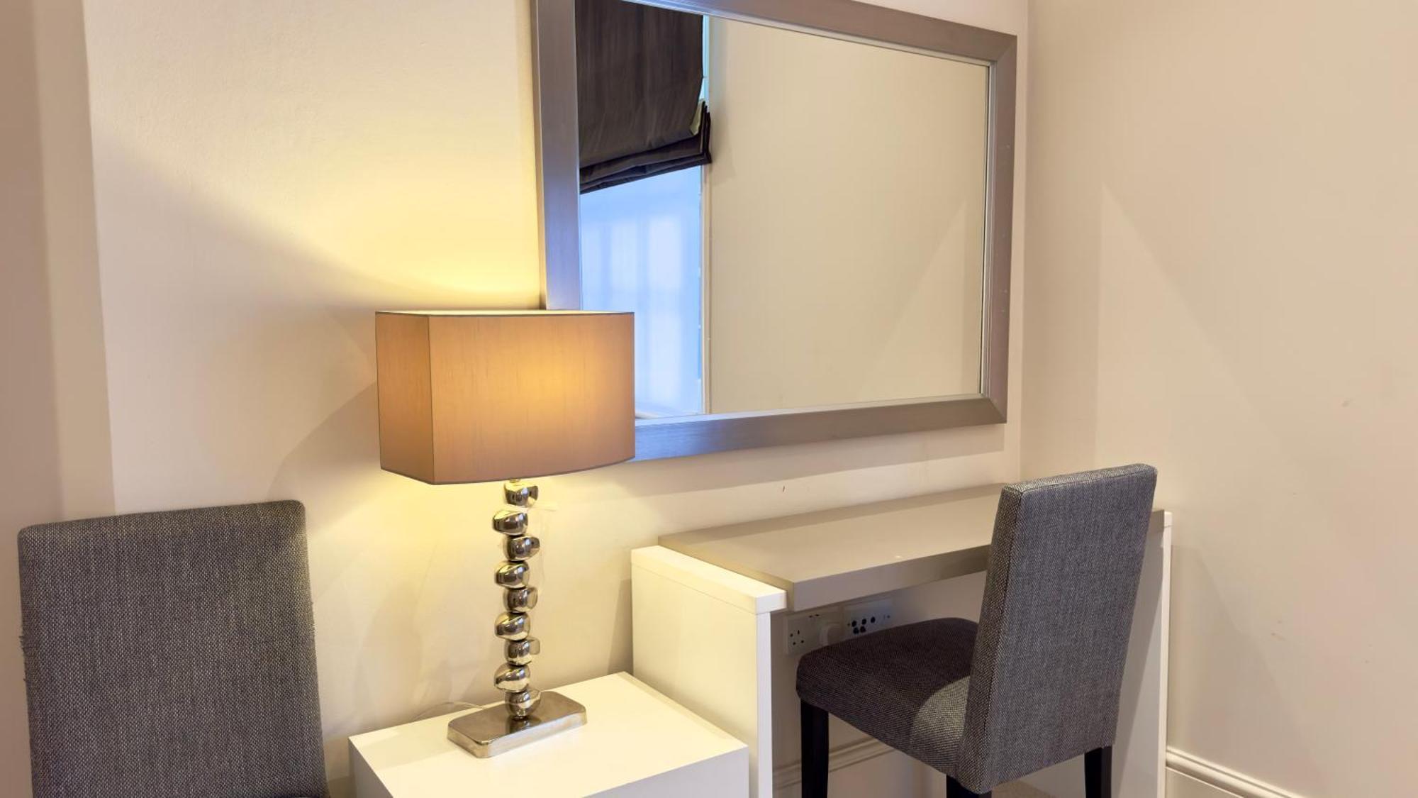 Apartment 1 Bedroom Mayfair *